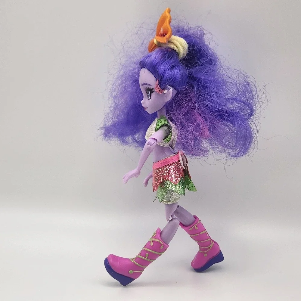 Holobrite Pixie Lantern Wren Doll 5